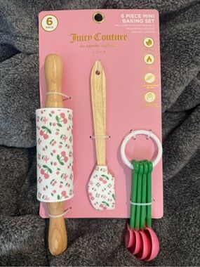 Nwt Juicy Couture Home 6-Piece Mini Baking Set - Pink